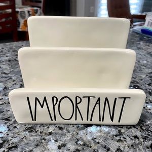 Rae Dunn letter holder